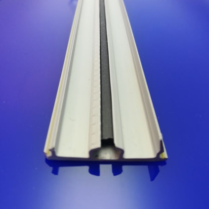 Huppe 1002, 054204 verticale afdichtingsstrip/ magneetstrip *niet meer leverbaar*