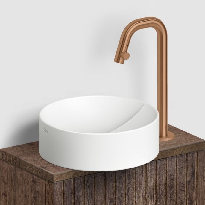 foto 2 Clou Kaldur CL060500583R staande fonteinkraan met korte uitloop, hoge versie, brons geborsteld PVD