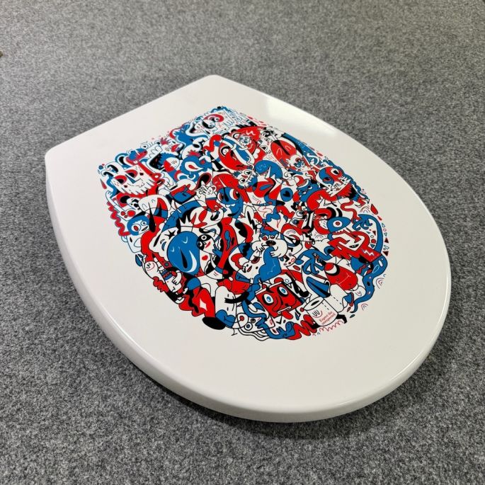 Pressalit Calmo 556000-BZ5999 toiletzitting met deksel wit met motief (OUTLET)